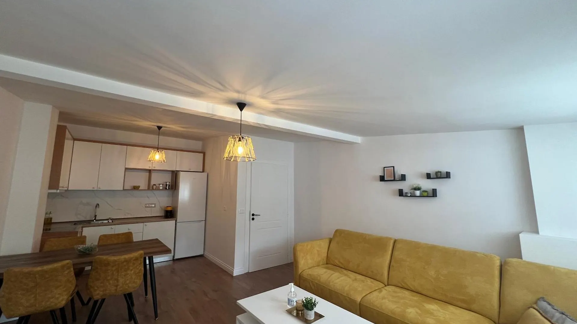 Urban Nest Apartment Vlore