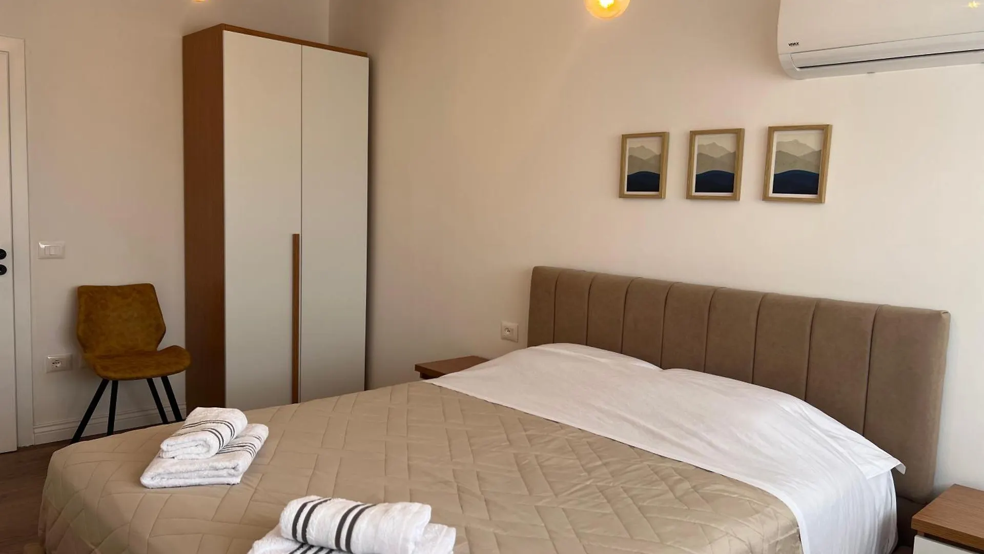 Urban Nest Apartment Vlore